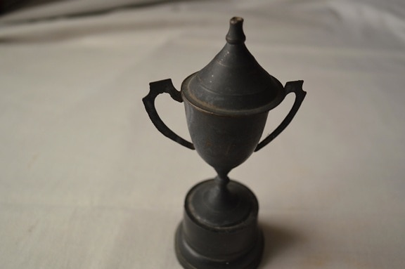 Viejo, trofeo, contenedor, objeto, antigüedad