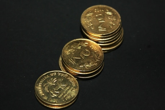 kovové mince, zlato, peníze, hotovost