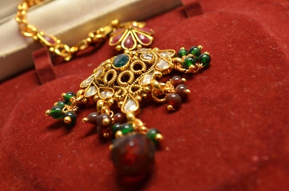 kotak perhiasan, perhiasan, hiasan, kalung, berlian, pewarna