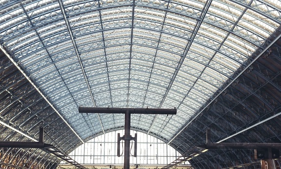 interior da estação ferroviária, estrutura, teto, vidro