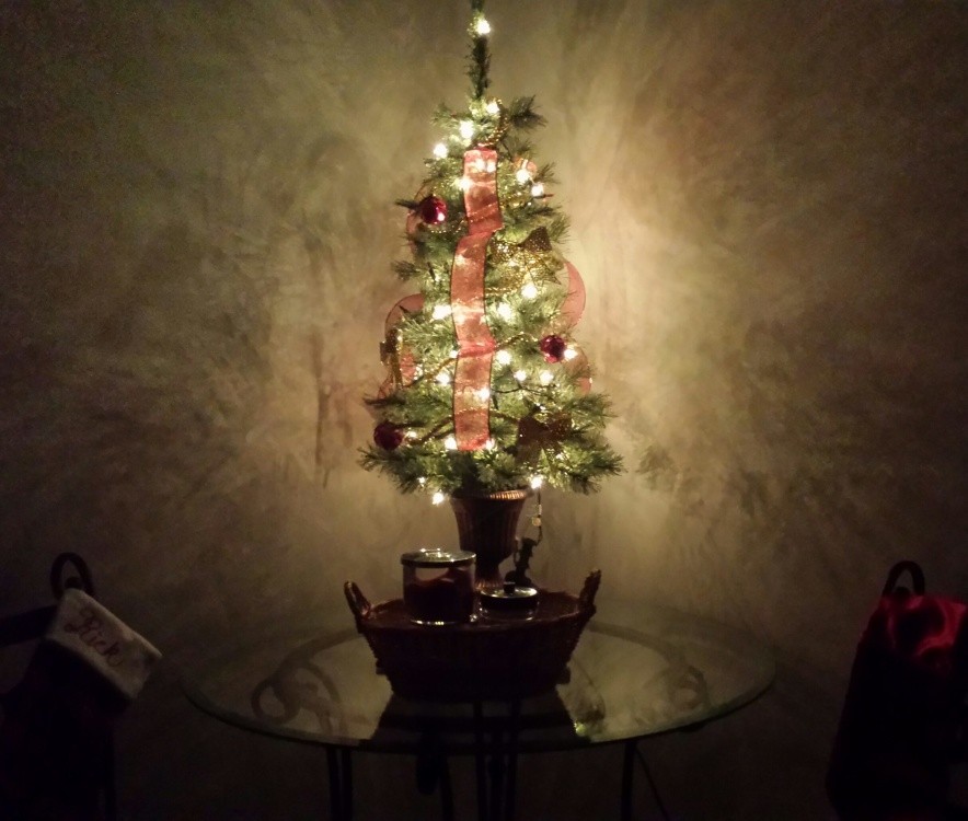 Christmas tree, lamp shadow, interior decoration, light