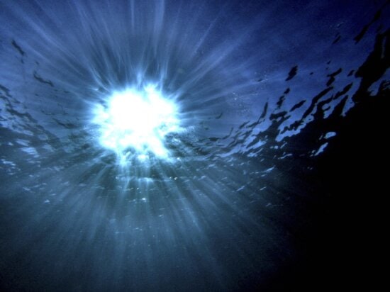 Lumière, sous l'eau, bleu, océan, eau