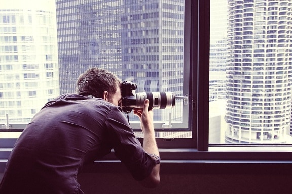 fotoğrafçı, adam, fotoğraf makinesi, portre, şehir, teknoloji, pencere
