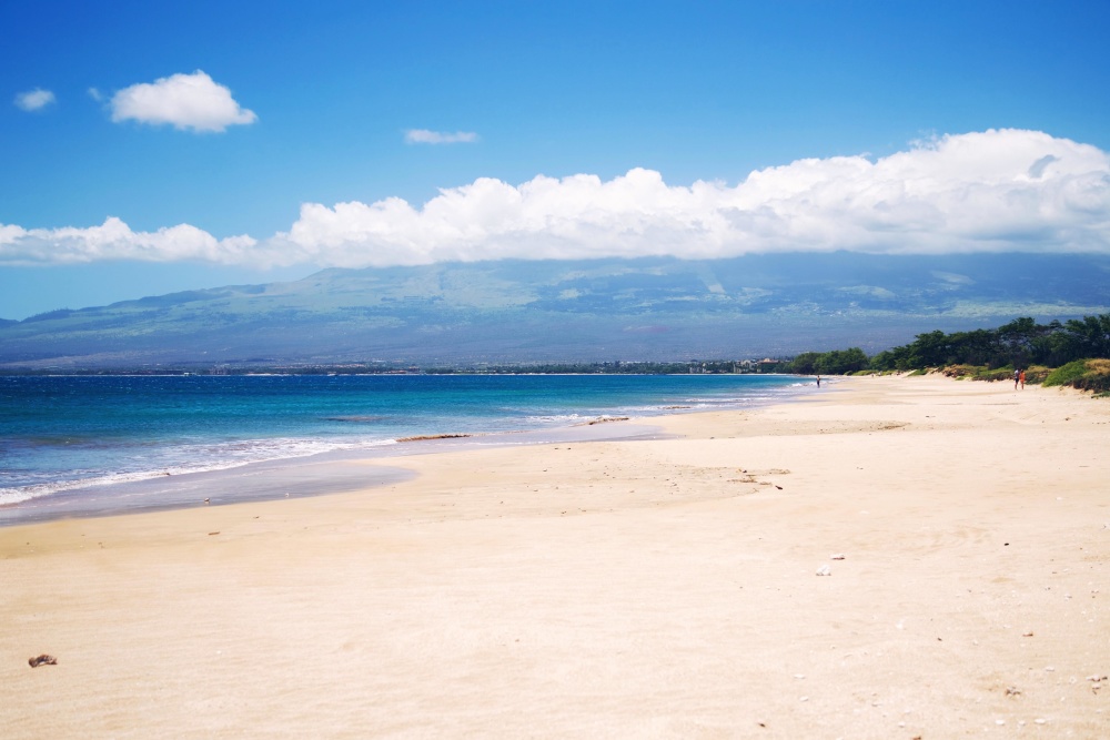 フリー写真画像 砂 ハワイ ビーチ 水 夏 空 海岸 雲 自然 島 ラグーン 熱帯