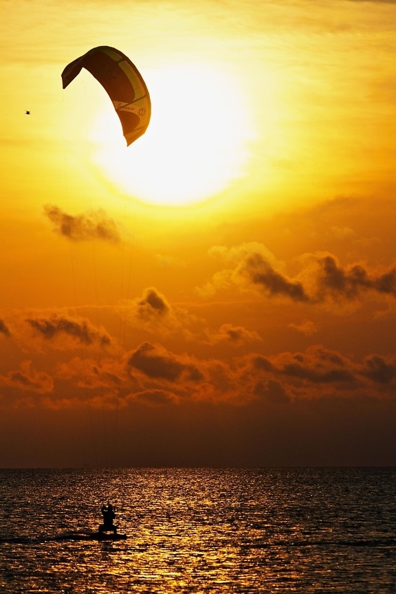 parachute, zonsondergang, zonsopgang, zon, zonsondergang, water, zee, zonsopgang