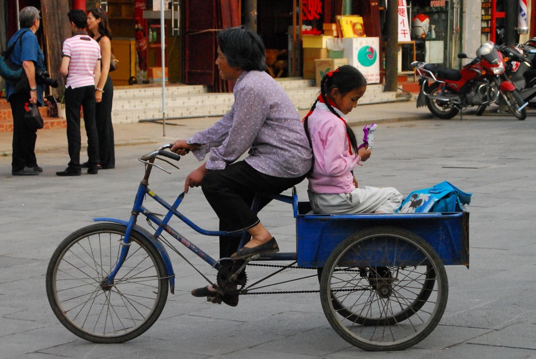 Street, tekerlek, şehir, insanlar, tekerlekli sandalye, bisikletçi, yol, araç, çocuk