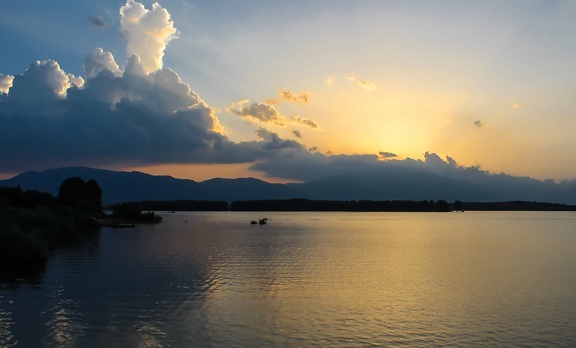 พระอาทิตย์ขึ้น เมฆ น้ำ รุ่งอรุณ ฮอไรซอน สะท้อน ค่ำ ทะเลสาบ ดวงอาทิตย์ ท้องฟ้า