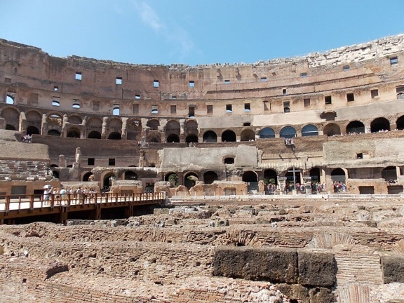 architecture de l’amphithéâtre, Rome (Italie), théâtre antique