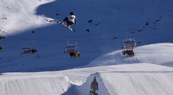 Sport, skok, dobrodružství, sníh, zima, studené, lyžař, snowboard, ledu, sedačková lanovka