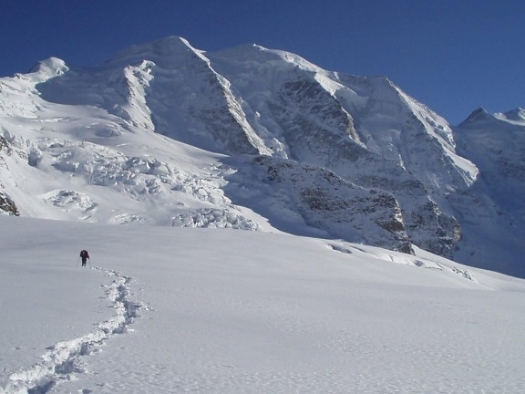 หิมะ ภูเขา ฤดูหนาว เย็น น้ำแข็ง เนินเขา เล่นสกี กลาเซียร์ ภูมิทัศน์