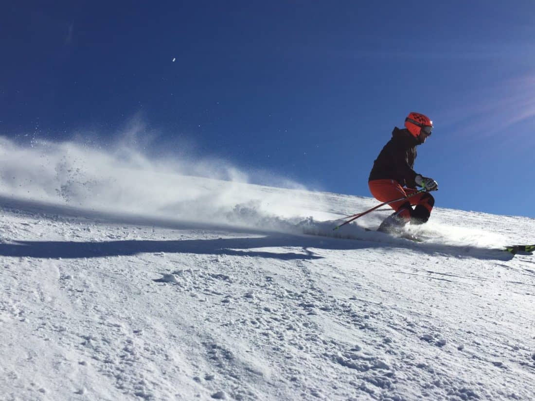 หิมะ ฤดูหนาว ตกต่ำ สกี เล่นสกี เย็น สโนว์บอร์ด น้ำแข็ง ภูเขา