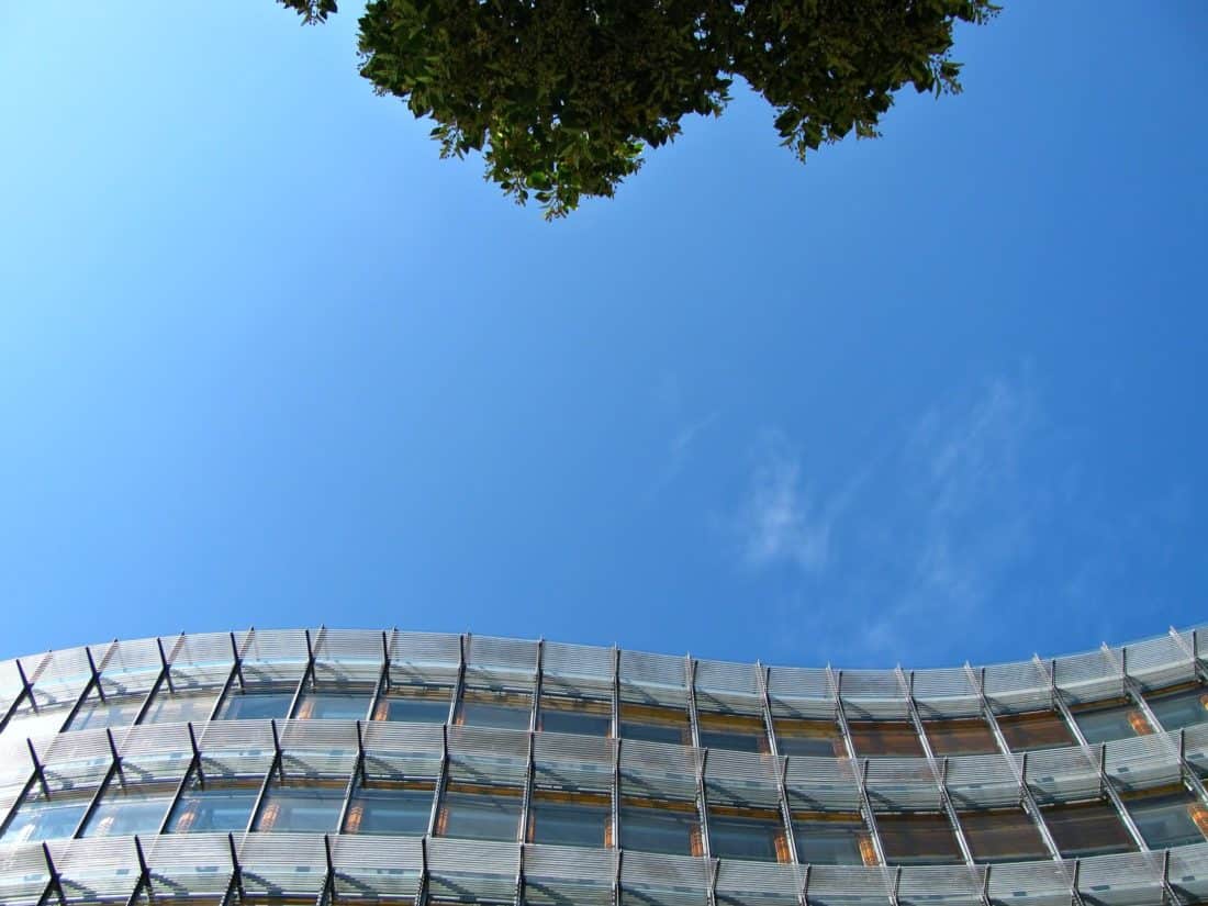 blauer Himmel, Gebäude, Fassade, Strukturbaum, outdoor,