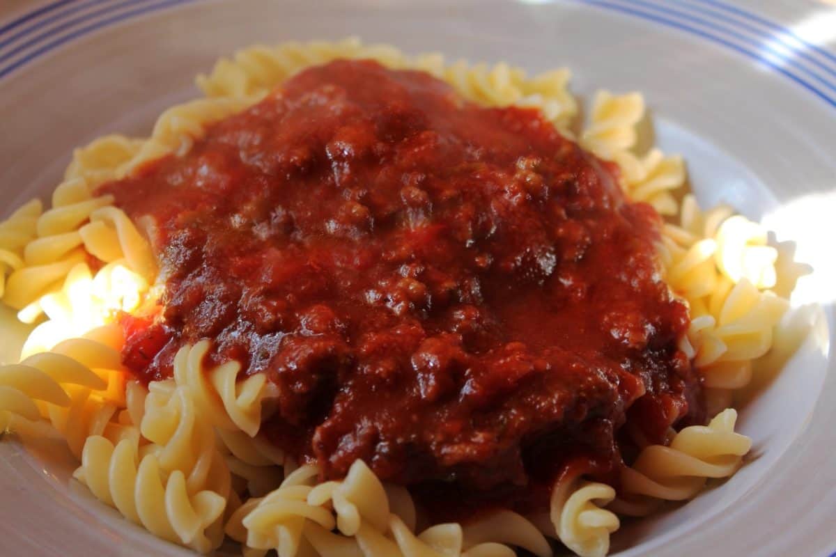 spaghetti, tomato, sauce, lunch, basil, dinner, food, meal