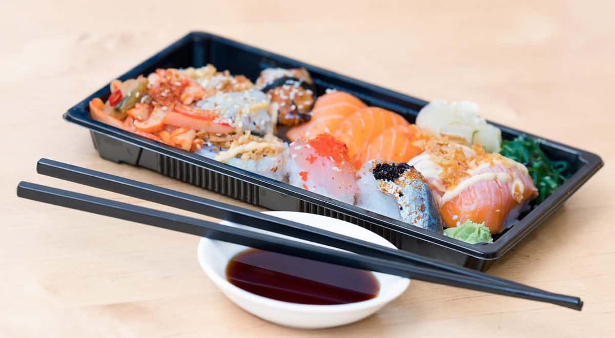 salmon, nasi, makanan, sushi, makanan laut ikan, lezat, makan malam