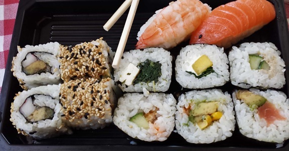 předkrm, ryby, Suši, rýže, mořské plody, losos, potraviny