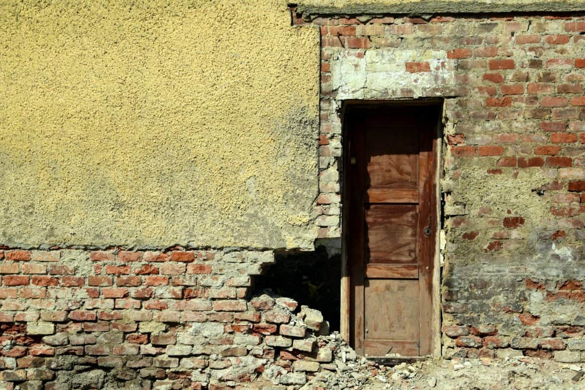 σπίτι, παράθυρο, τοίχο, αστικές, εγκαταλελειμμένα, παλιά, αρχιτεκτονική, μπροστινή πόρτα, τούβλο