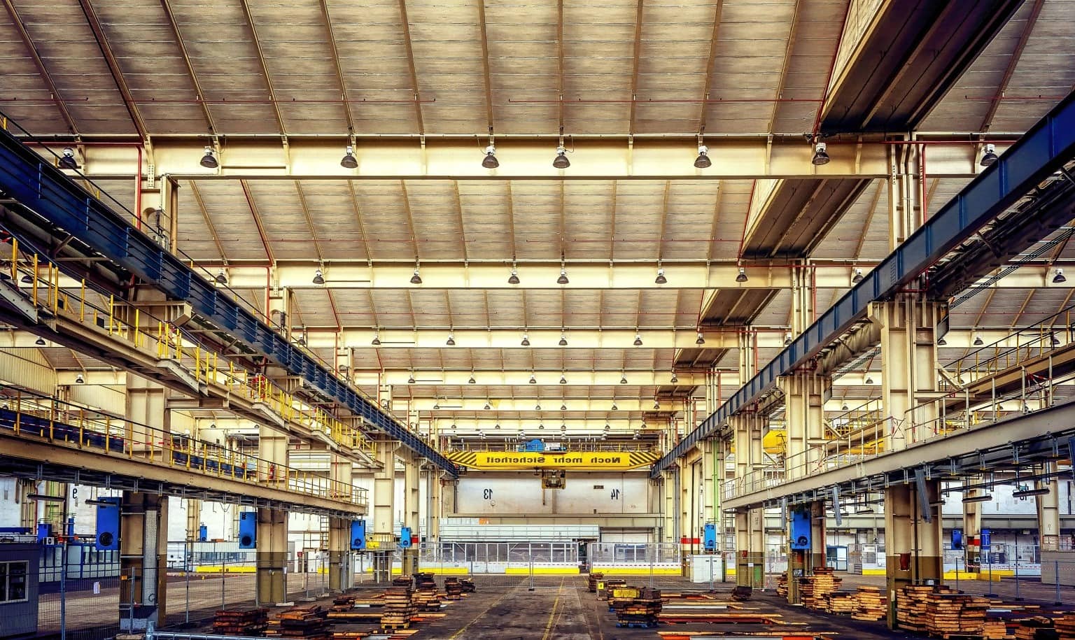 Строительство фабрики завода