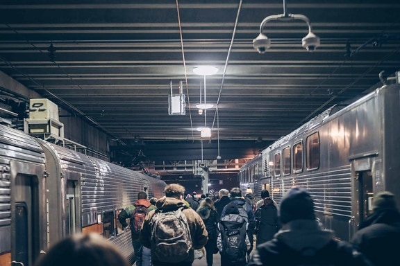 Станція метро залізниці поїзд, людей, платформа, людина