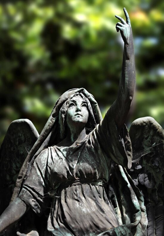 bronzen standbeeld, witte engel, vrouw, kunst, beeldhouwwerk, boom, buiten