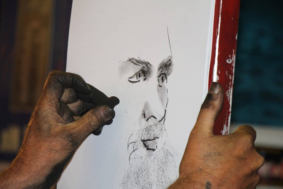 ember, fekete-fehér, személy, művész, portré, rajz, kéz