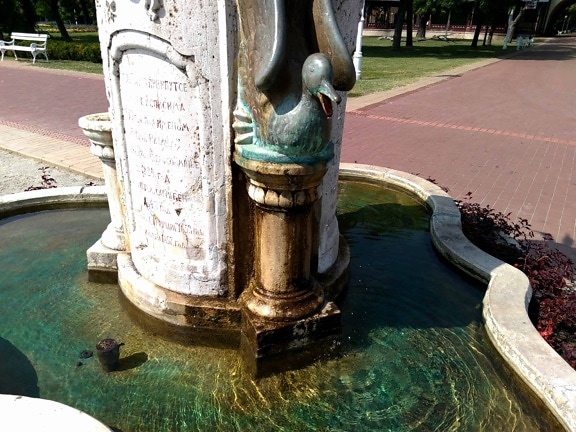 fountain, old, outdoor, bronze, object, landmark, water