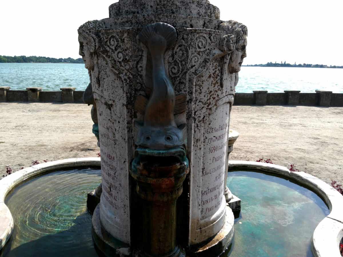 fontenen, Palic lake, vann, skulptur, kunst, blå himmel, utendørs