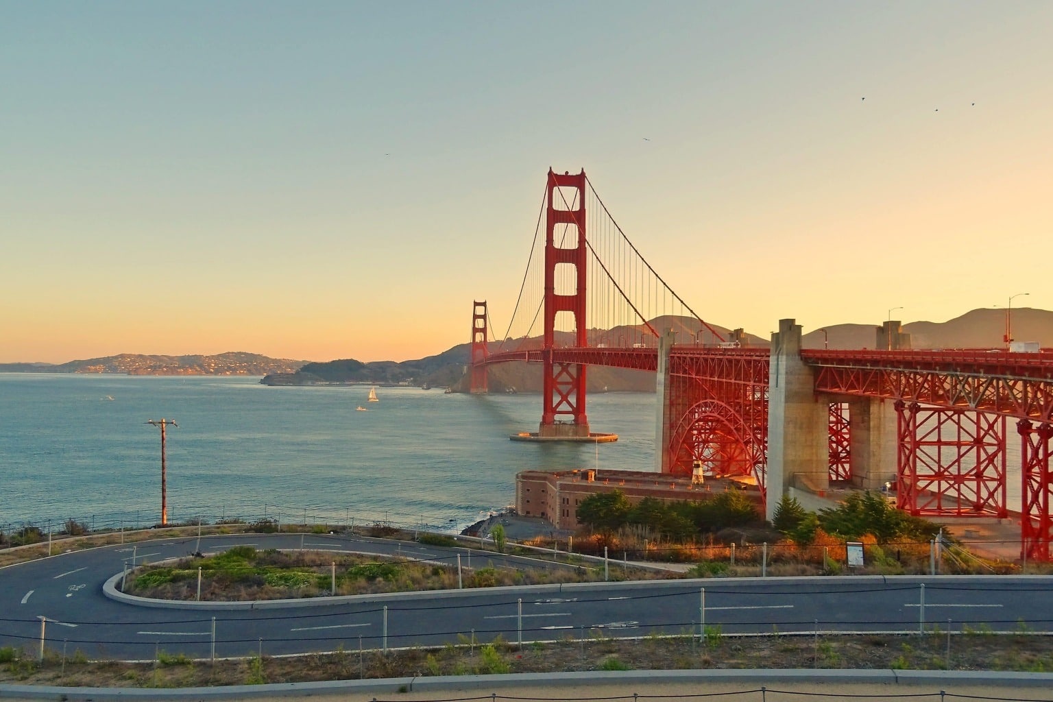 Puente golden gate destruido