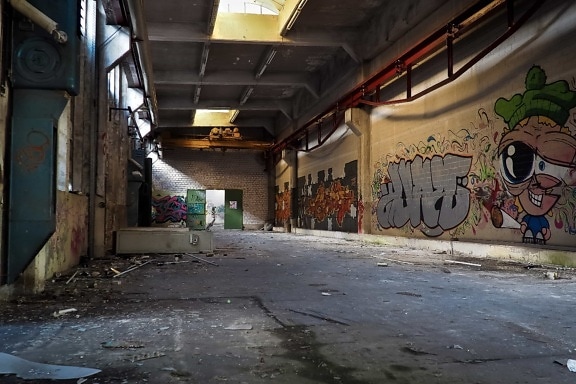 Graffiti, vandalisme, urbain, rue, intérieur, ombre, usine, entrepôt, architecture