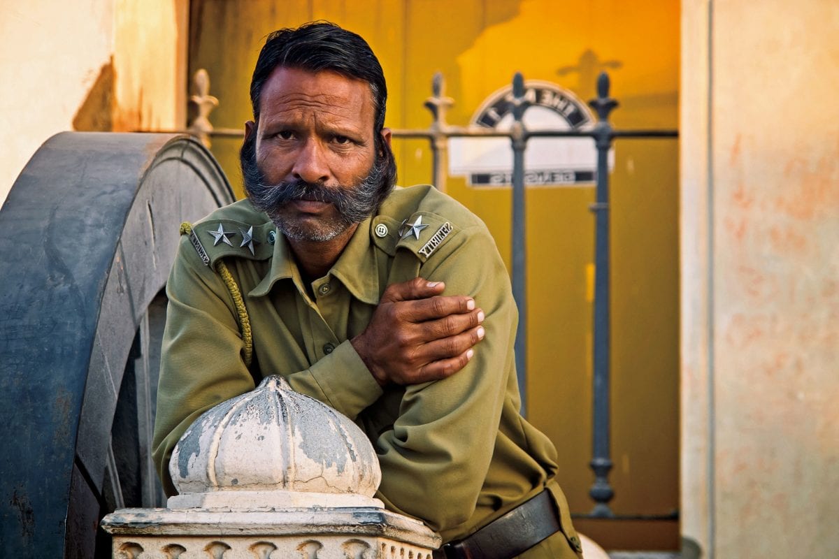 muž, India, portrét, ulica, osoba, dôstojník, stavebné