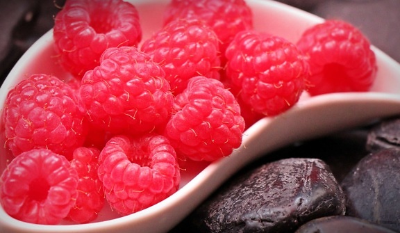 fruit, delicious, sweet, raspberry, food, berry, dessert