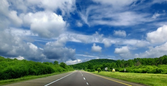 camino, cielo azul, asfalto, paisaje, autopista, luz del día, camino, carretera, horizonte