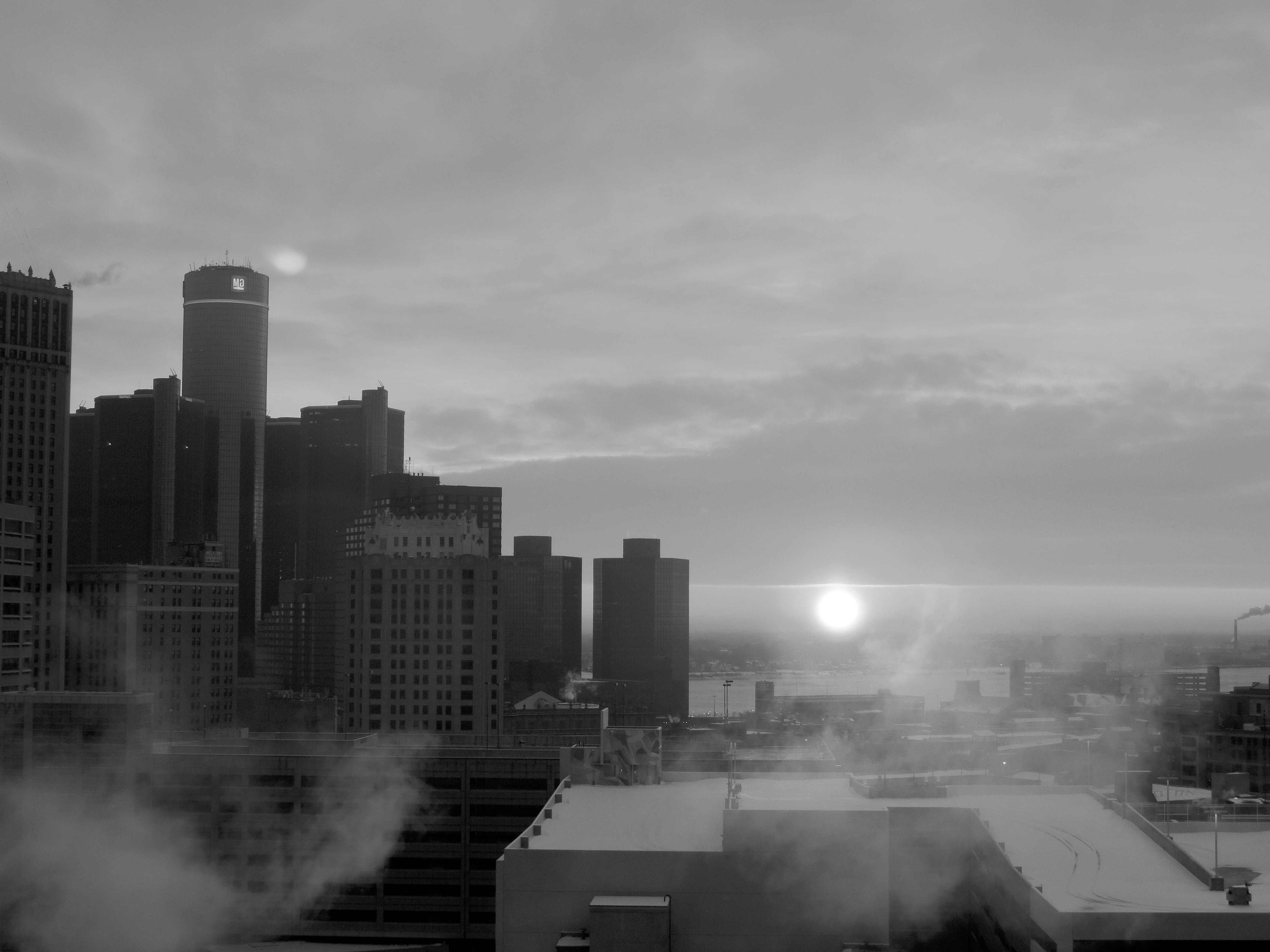 フリー写真画像 スモッグ 街並み 煙 公害 都市 霧 建築