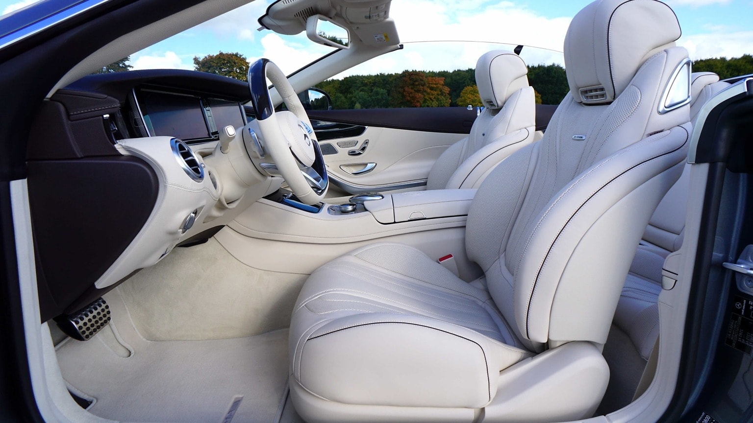 2013 BMW 650 Cabrio Interior