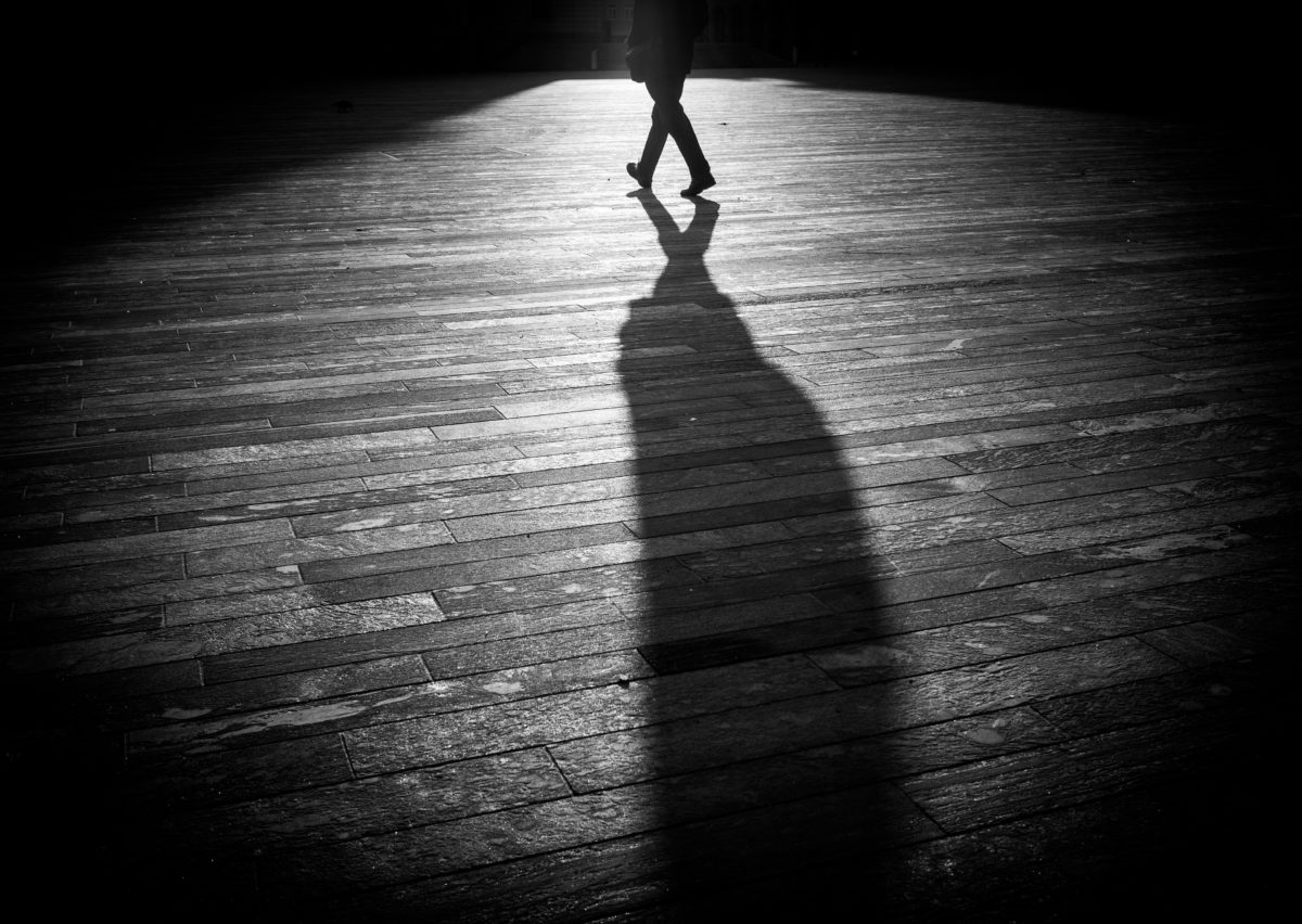 dark, darkness, leg, legs, shadow, silhouette, people, reflection