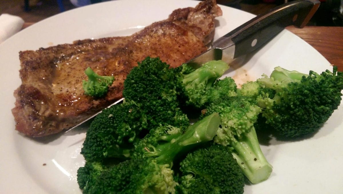 brokolice, kuchyňský stůl, kuchyňské nádobí, nůž, zdravé, výživa, jídlo, produkují