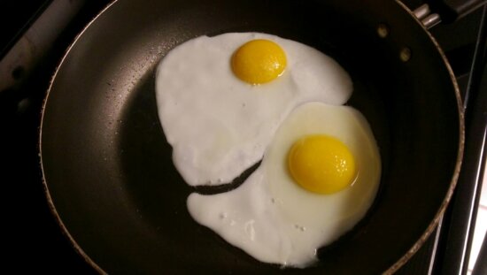 cholesterol, egg yolk, food, kitchenware, pan, egg white, egg, breakfast