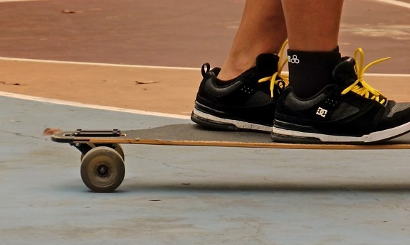 shoe, shoelace, skateboard, skateboarding, foot, competition, shoes, pair