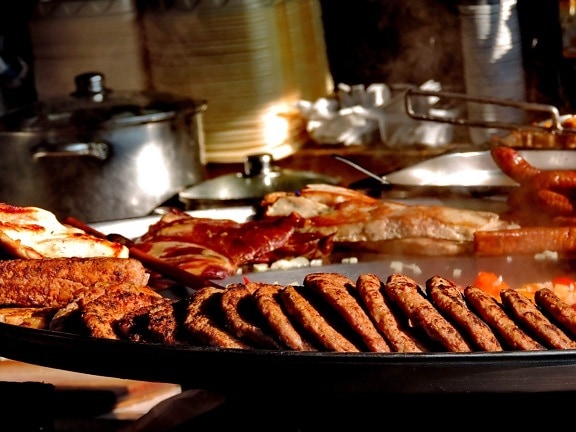 sausage, meat, barbecue, food, grill, meal, lunch, cooking