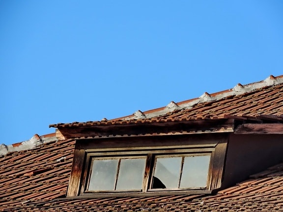 het platform, dak, tegel, dakbedekking, huis, bekleding, op het dak, venster