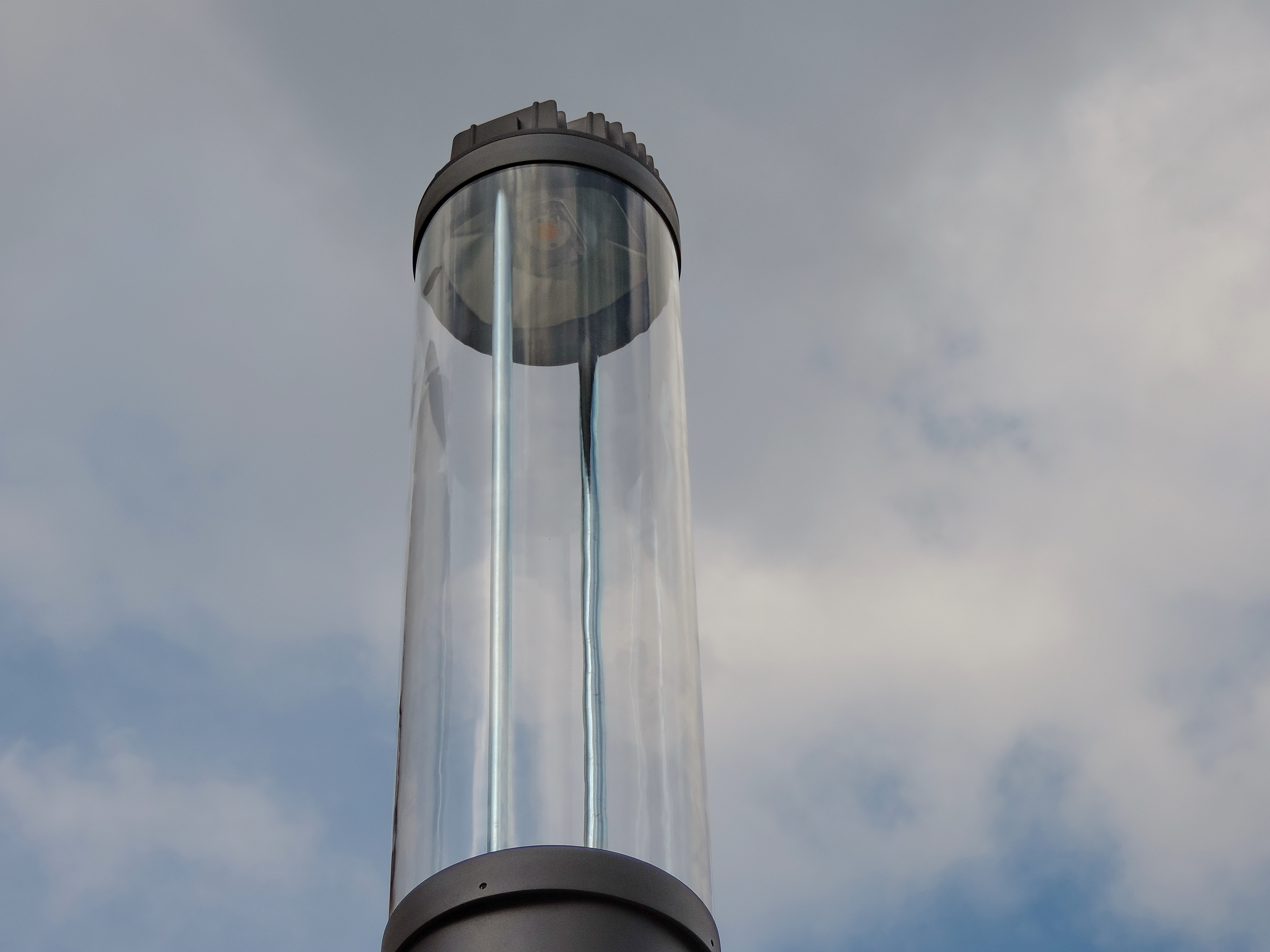 По краю стекла воздух. Воздушный стеклянный колокол. Фильтр воздушный стеклянный. Фонарь верхнего света в архитектуре виды.