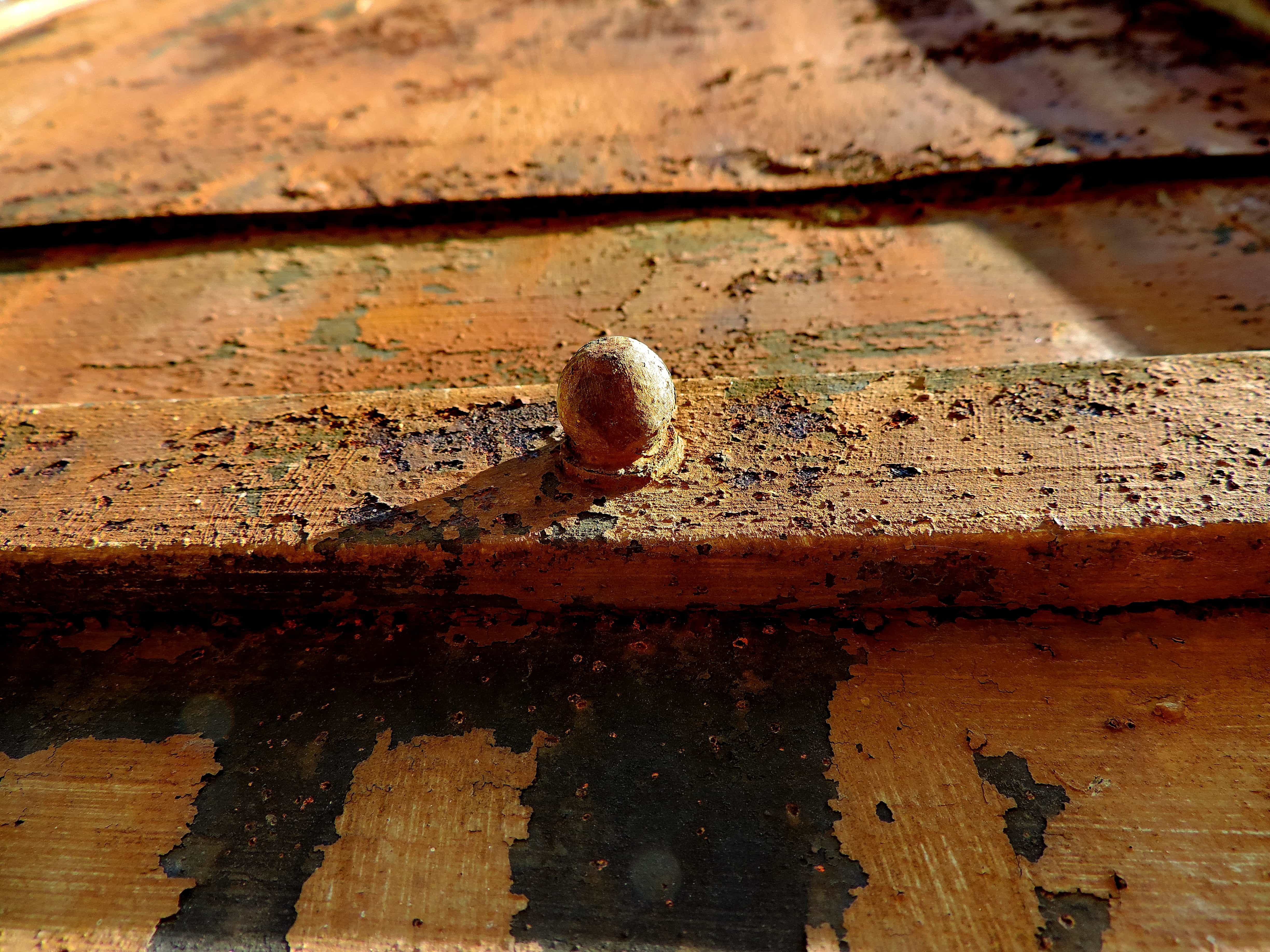 Rust on wood фото 27