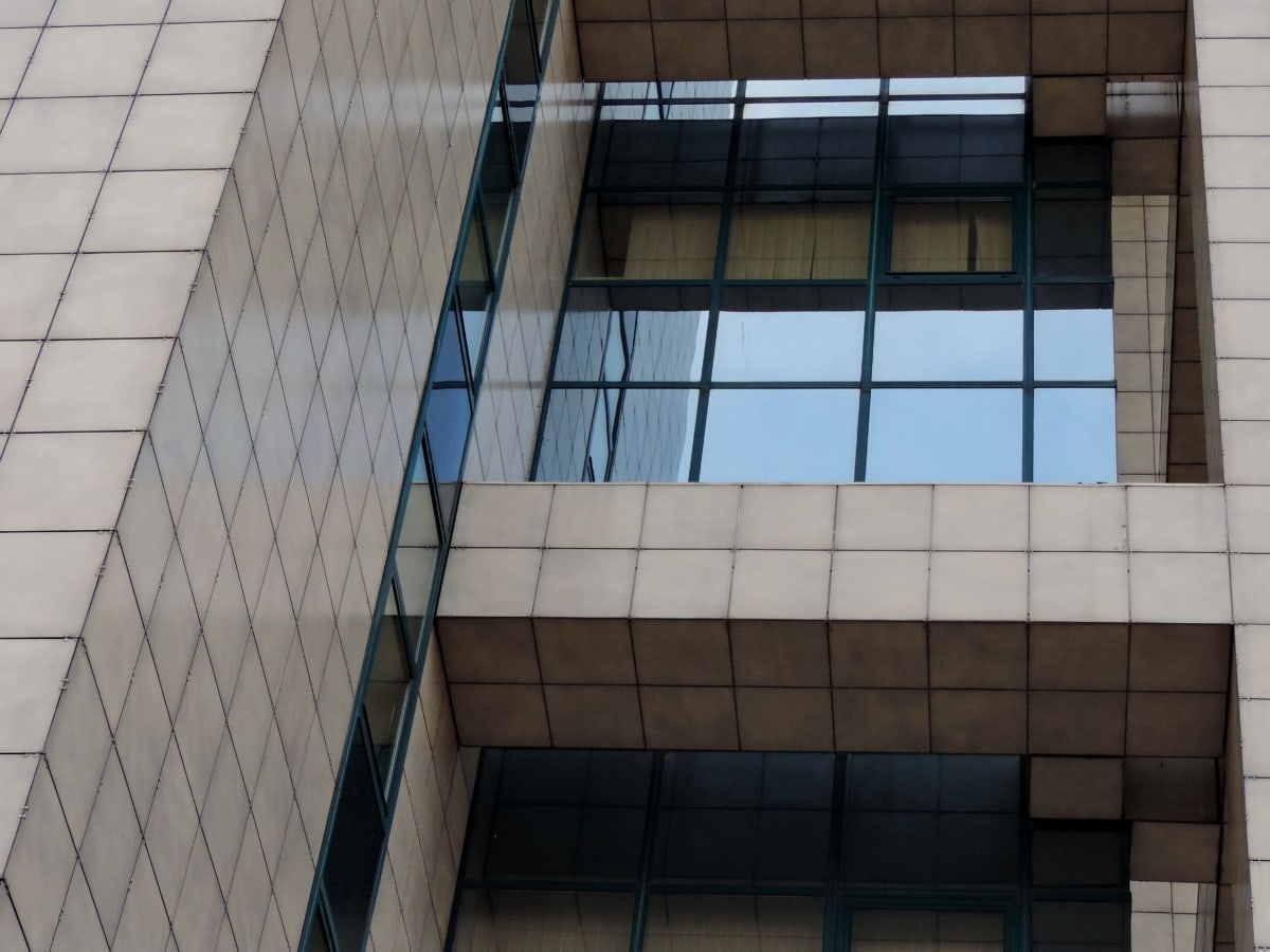 reflectie, venster, het platform, bedrijf, moderne, gebouw, kantoor, wolkenkrabber