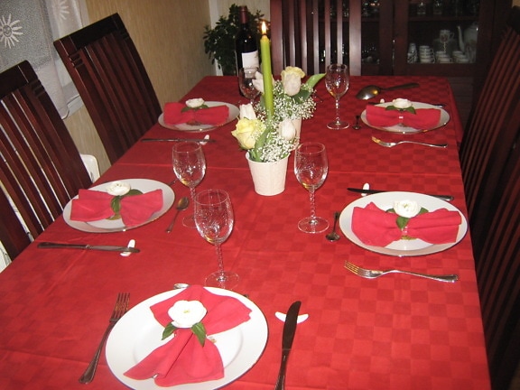 tableware, table, restaurant, silverware, dining, chair, cutlery, tablecloth