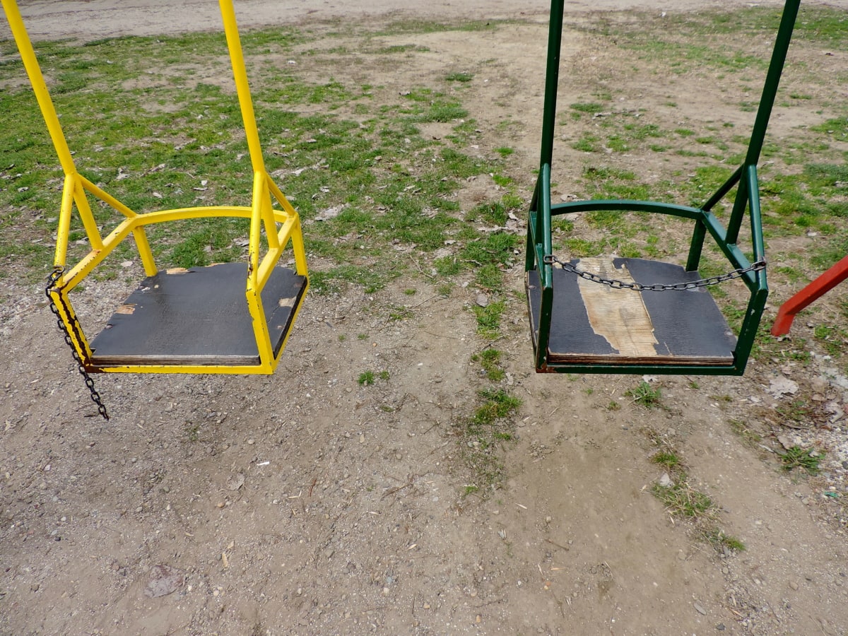 Детская игровая площадка, качели, Парк, Отдых, Лето, досуг, на открытом воздухе, пустая