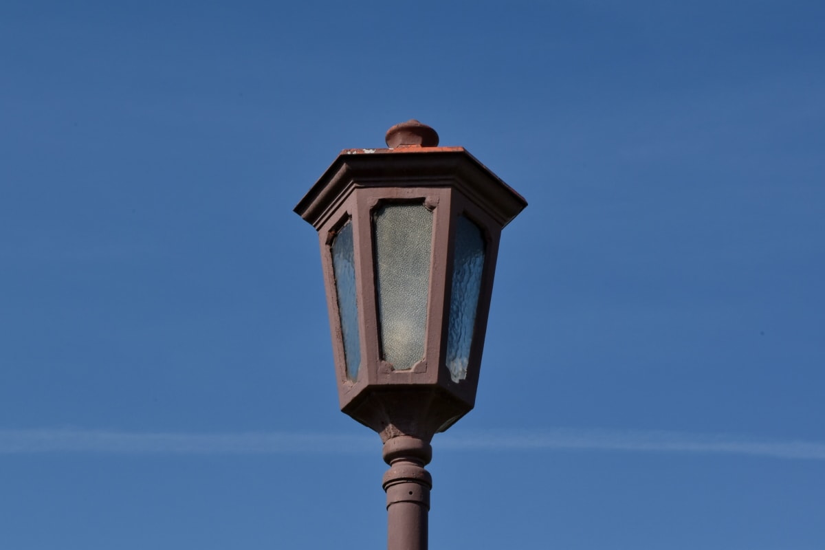 céu azul, ferro fundido, luz, lâmpada, arquitetura, ao ar livre, lanterna, rua