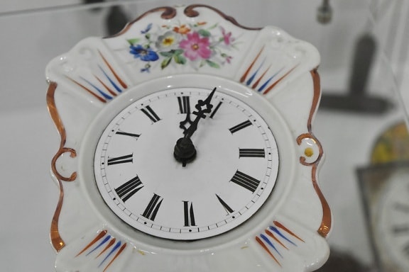 analog clock, time, minute, hand, clock, timepiece, alarm clock, precision