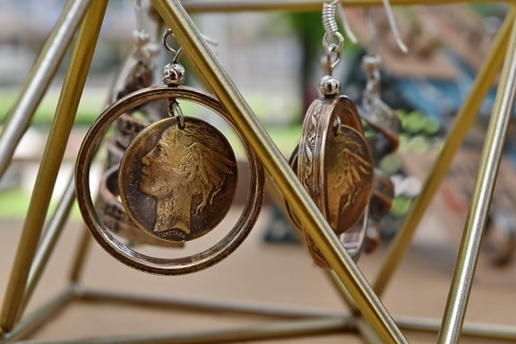 earrings, handmade, hanging, jewelry, metal, brass, nature, luxury, outdoors, antique, traditional