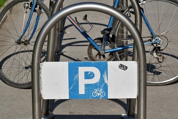 Fahrrad, Metall, Parken, Parkplatz, Rad, Fahrrad, Radfahrer, Straße, Straße, Fahrzeug