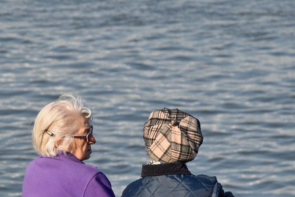 elderly, eyeglasses, grandmother, lifestyle, pensioner, women, water, leisure, outdoors, nature