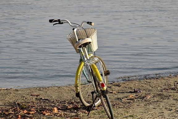 берег реки, велосипедов, пляж, велосипед, вода, колесо, Спорт, озеро, пейзаж, Природа